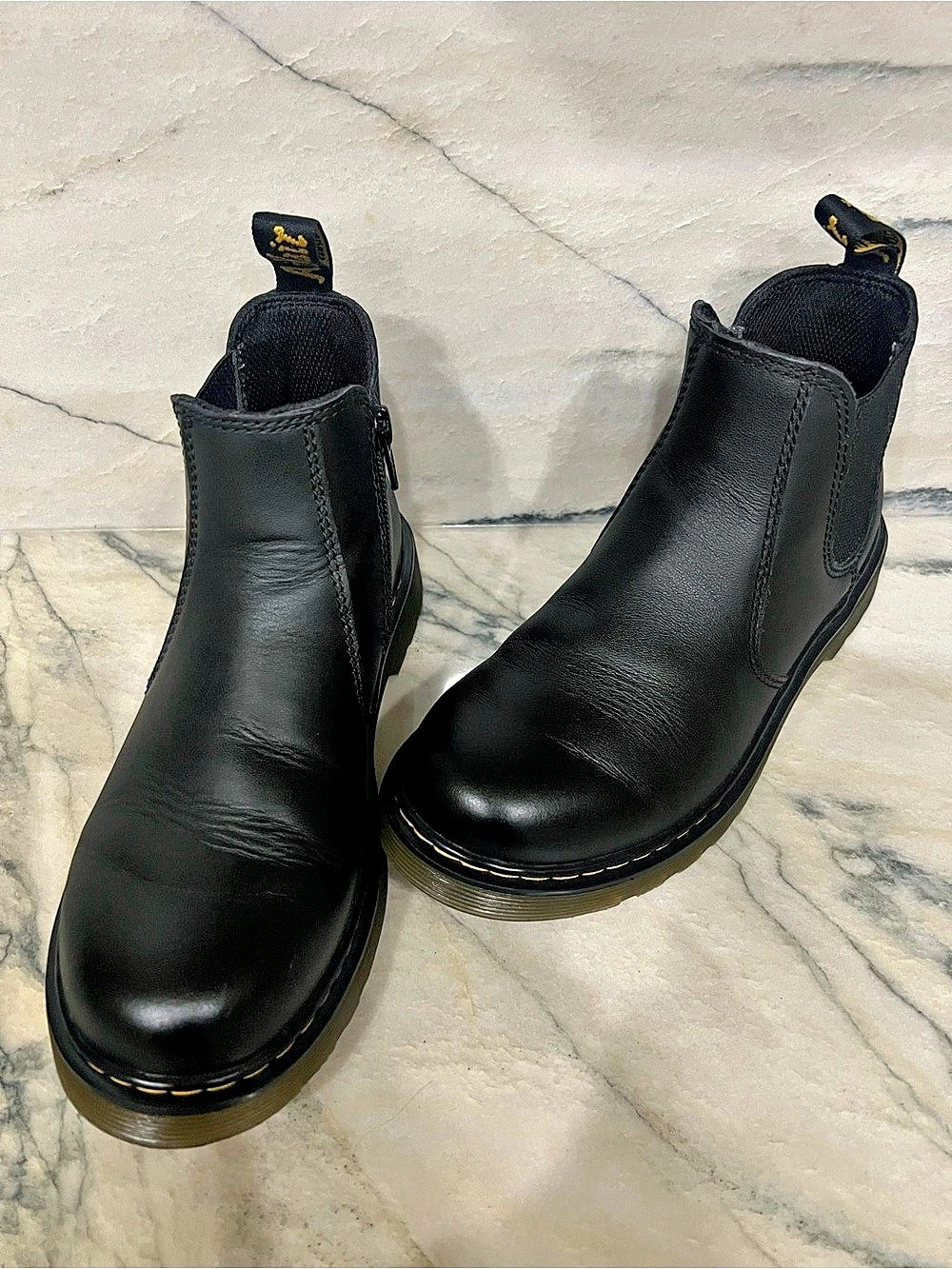 Dr. Martens 2976 Zip Chelsea Boot